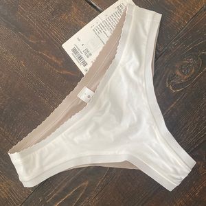Lululemon reversible white/tan will the wave bikini bottom size 4, NWT